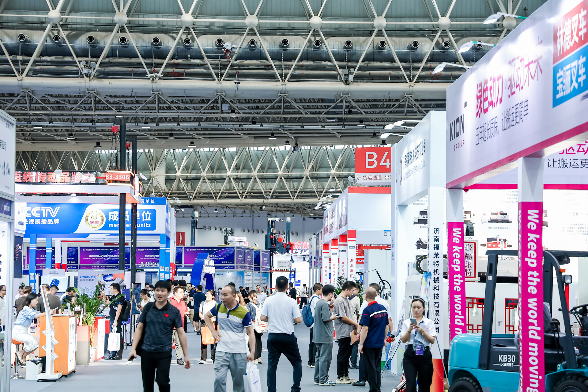 2025年工业自动化技术：推动智能制造革命的引擎