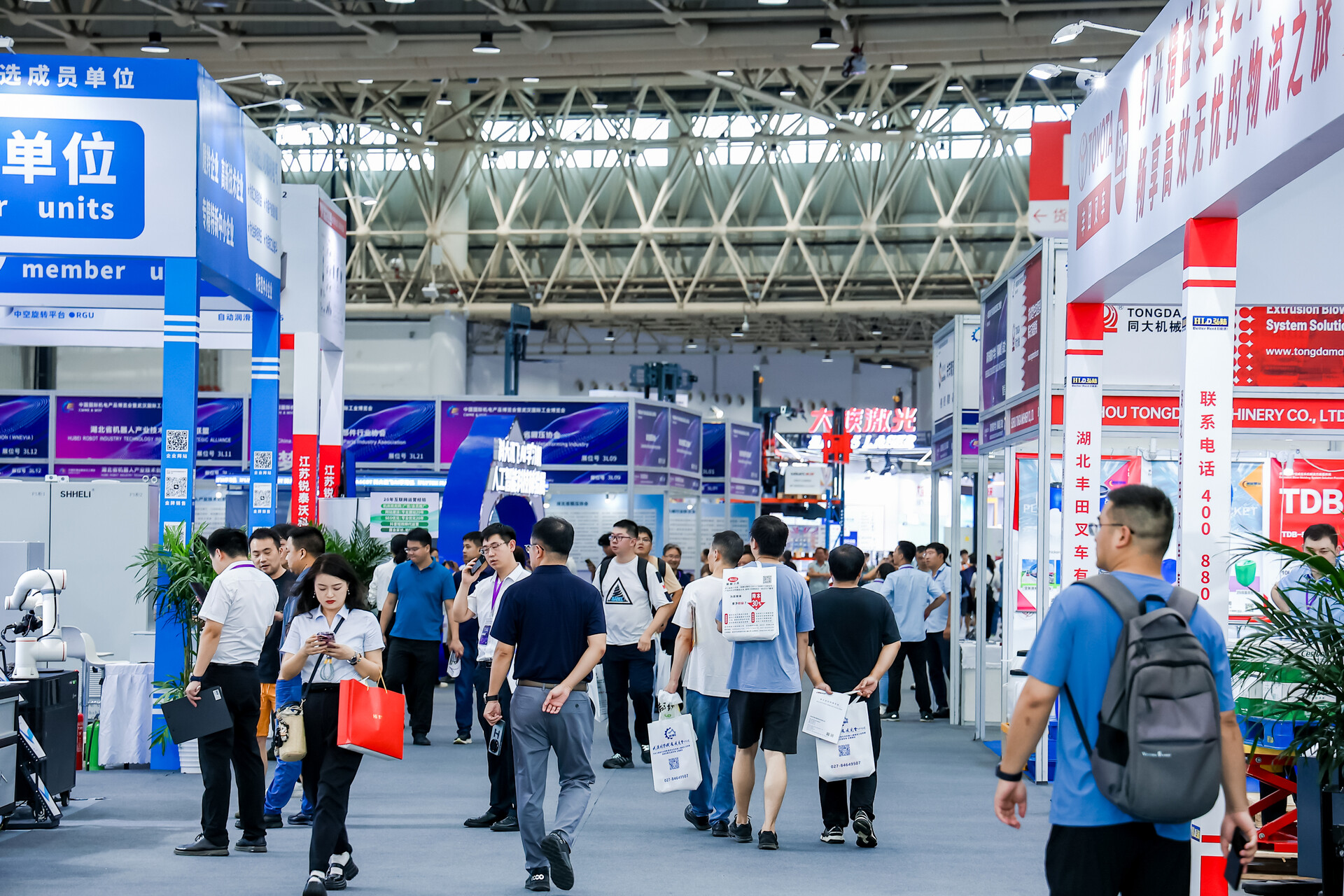 颠覆连接方式，重塑工业格局——2025武汉智能工业自动化及机器人展览会